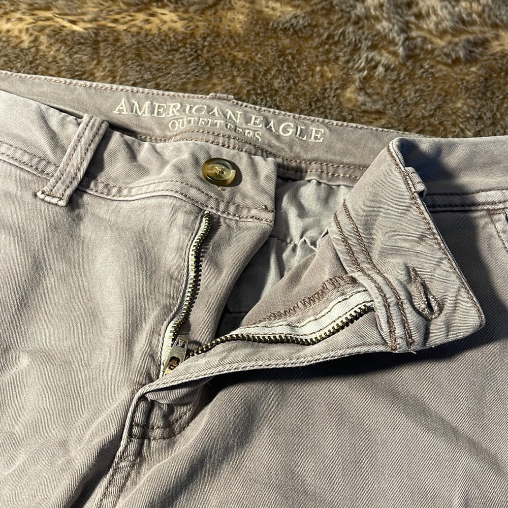 American Eagle Capris